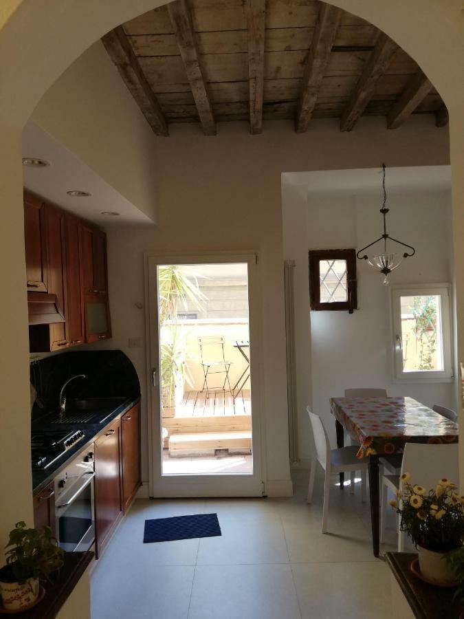 Borgo San Frediano Suites فلورنس المظهر الخارجي الصورة